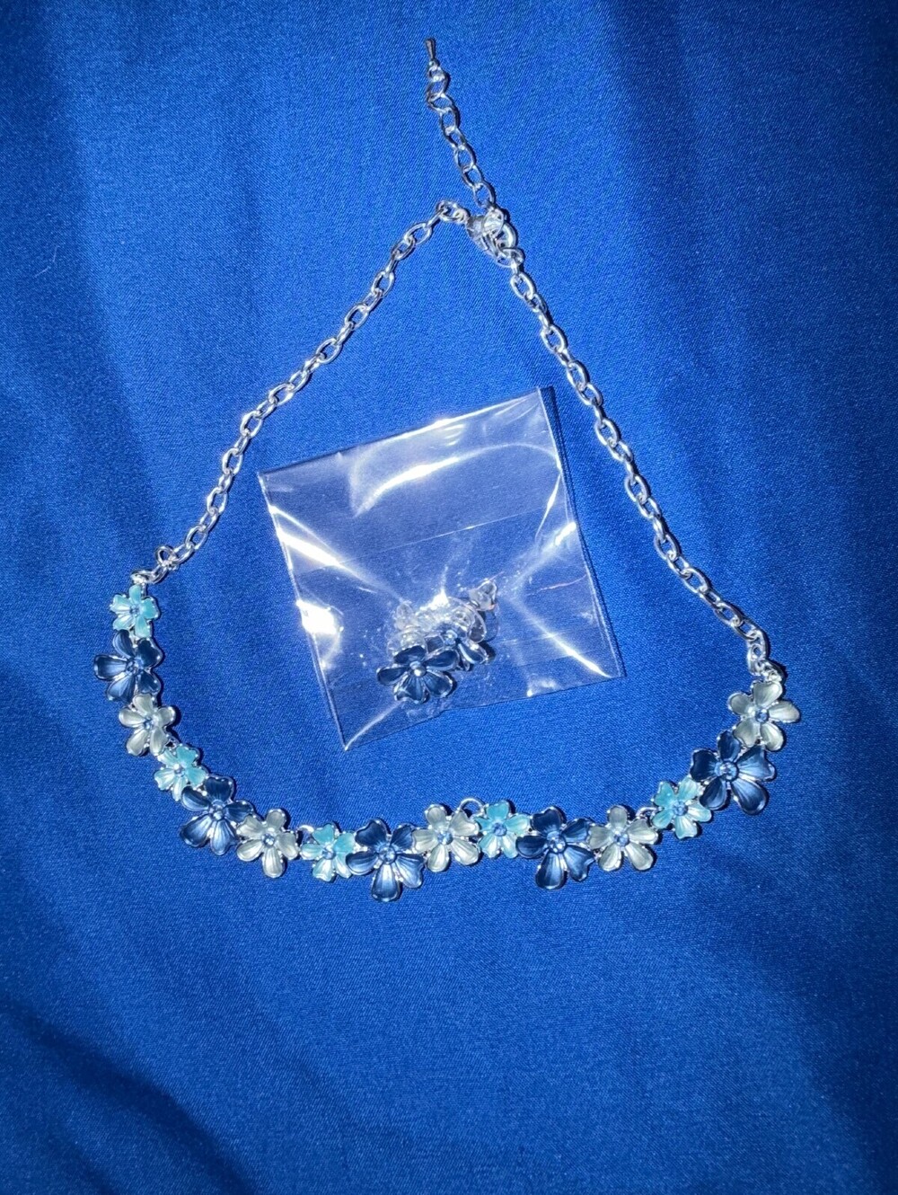 Delicate Blue and White Floral Chain Necklace with Matching Earrings